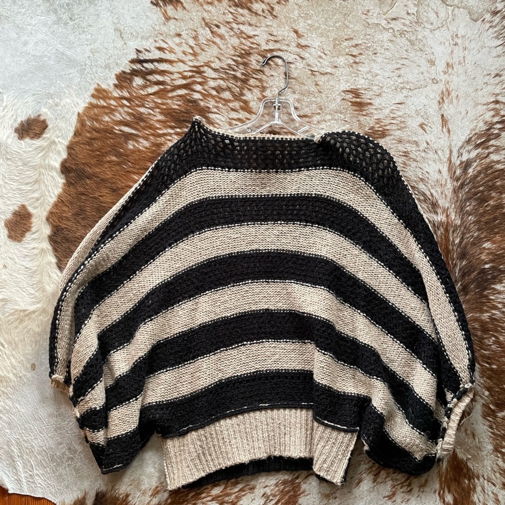 Tan/Black Stripe Flowy 3/4 Sleeve Sweater